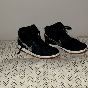 Nike Dunk High SB